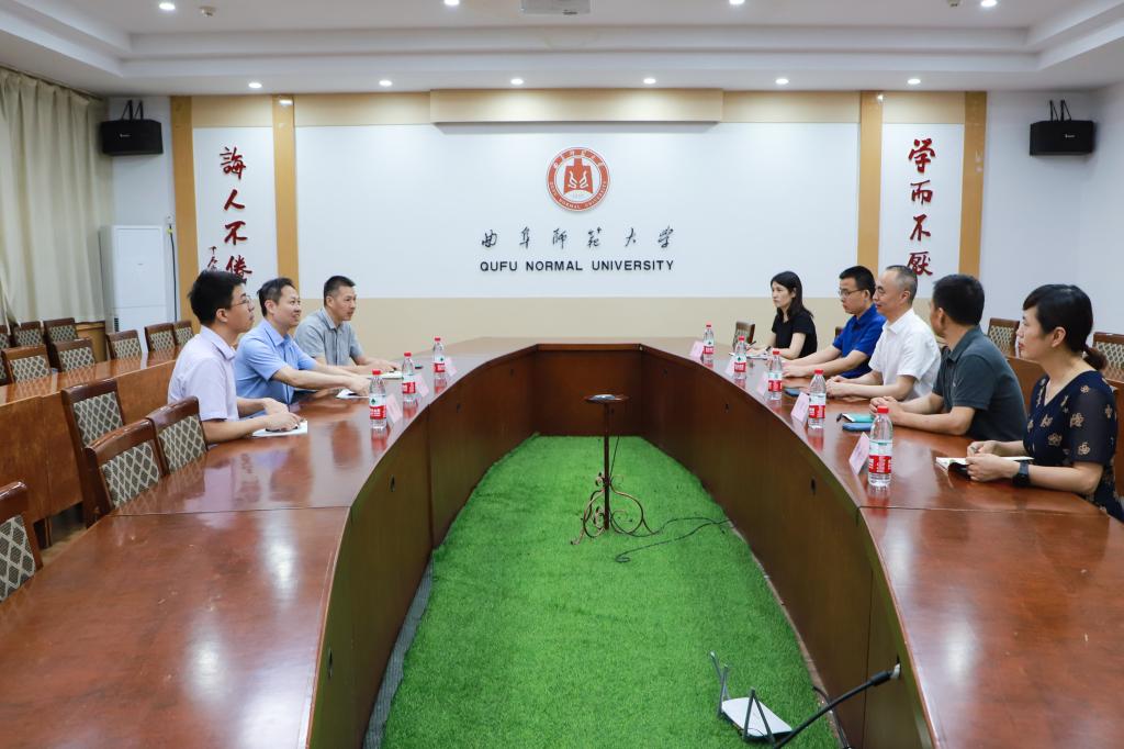 副校长李登旺出席会议